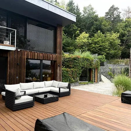 Hrdlicka Slapy Chalot *